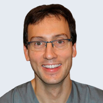 Dr. Javier González